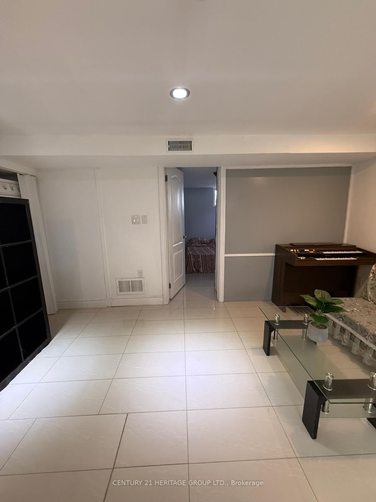 430 Balkan Road, Unit Bsmt - Photo 10