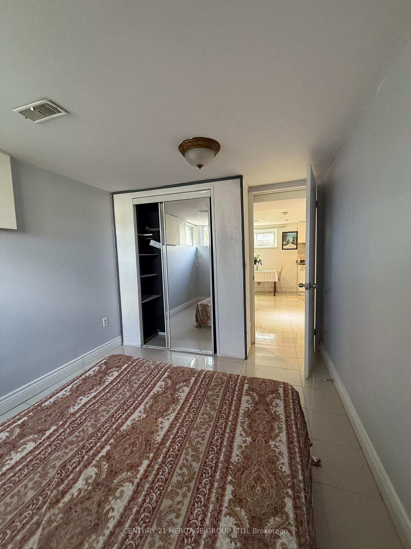 430 Balkan Road, Unit Bsmt - Photo 16