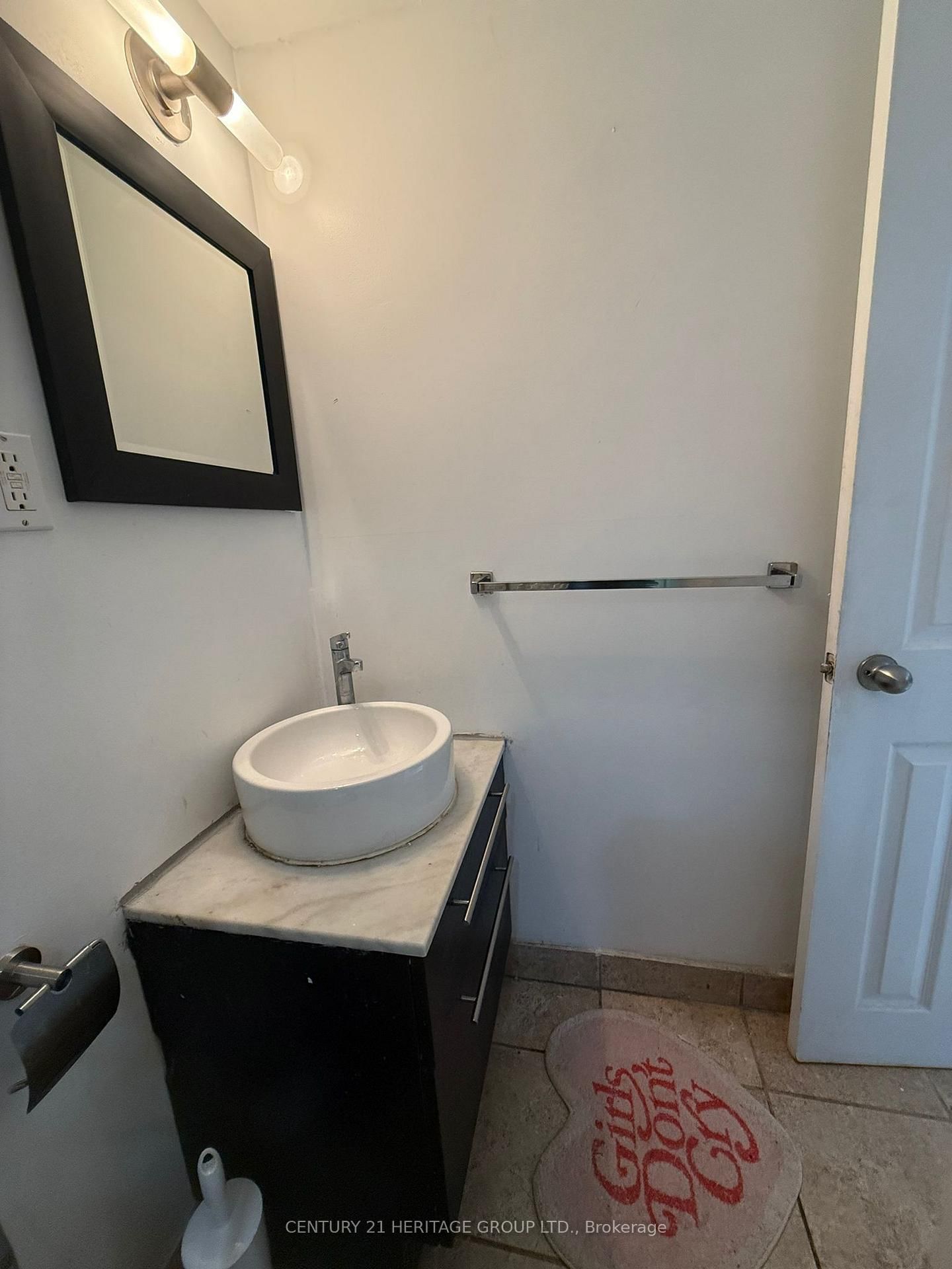 430 Balkan Road, Unit Bsmt - Photo 23