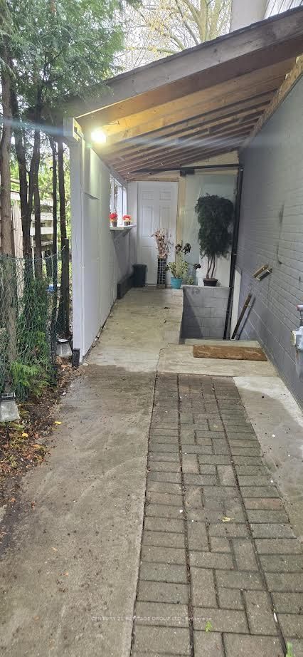 430 Balkan Road, Unit Bsmt - Photo 27