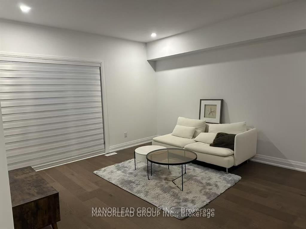 15 Persica Street, Unit Main / Basement - Photo 4