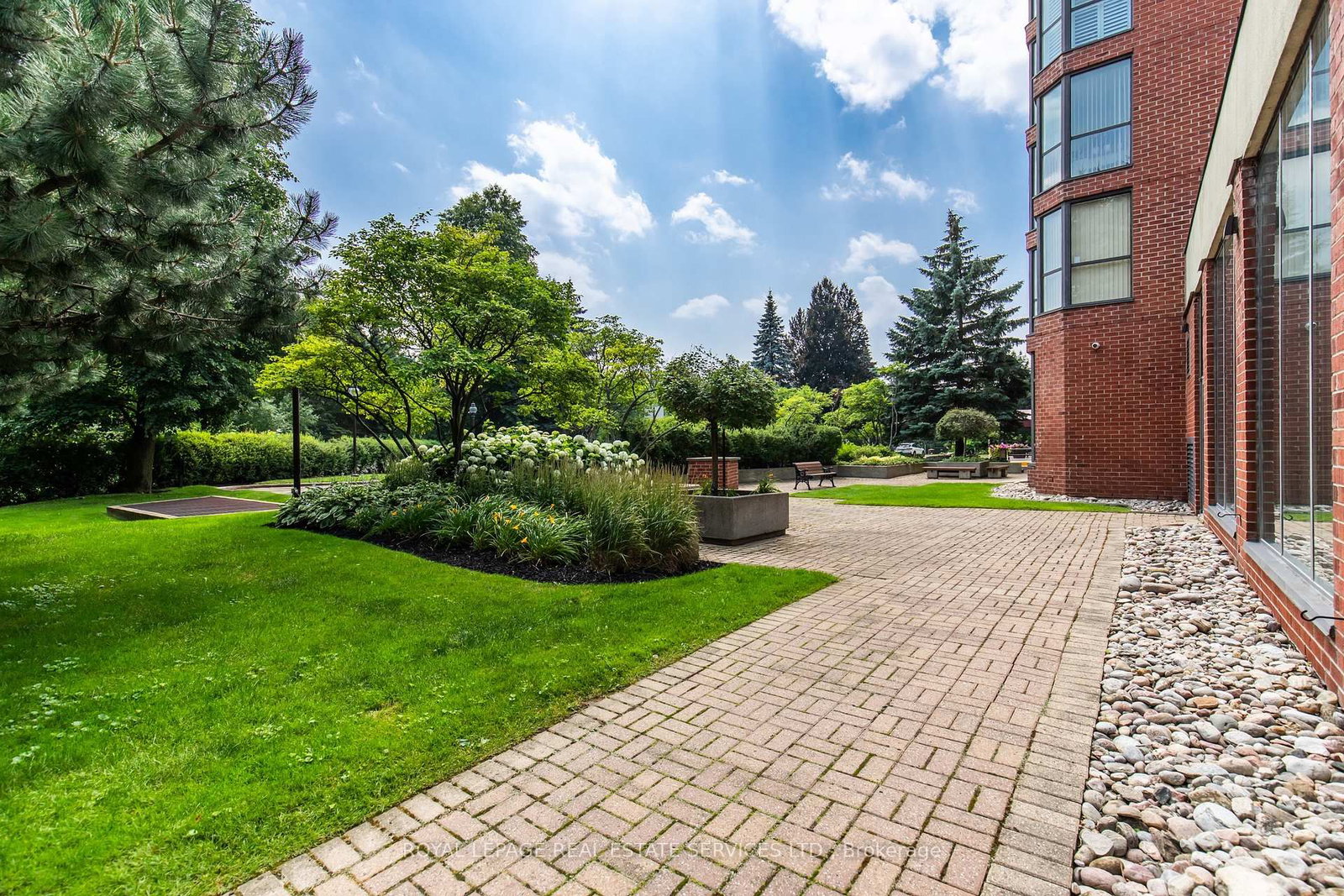 100 Observatory Lane, Unit 406 - Photo 35