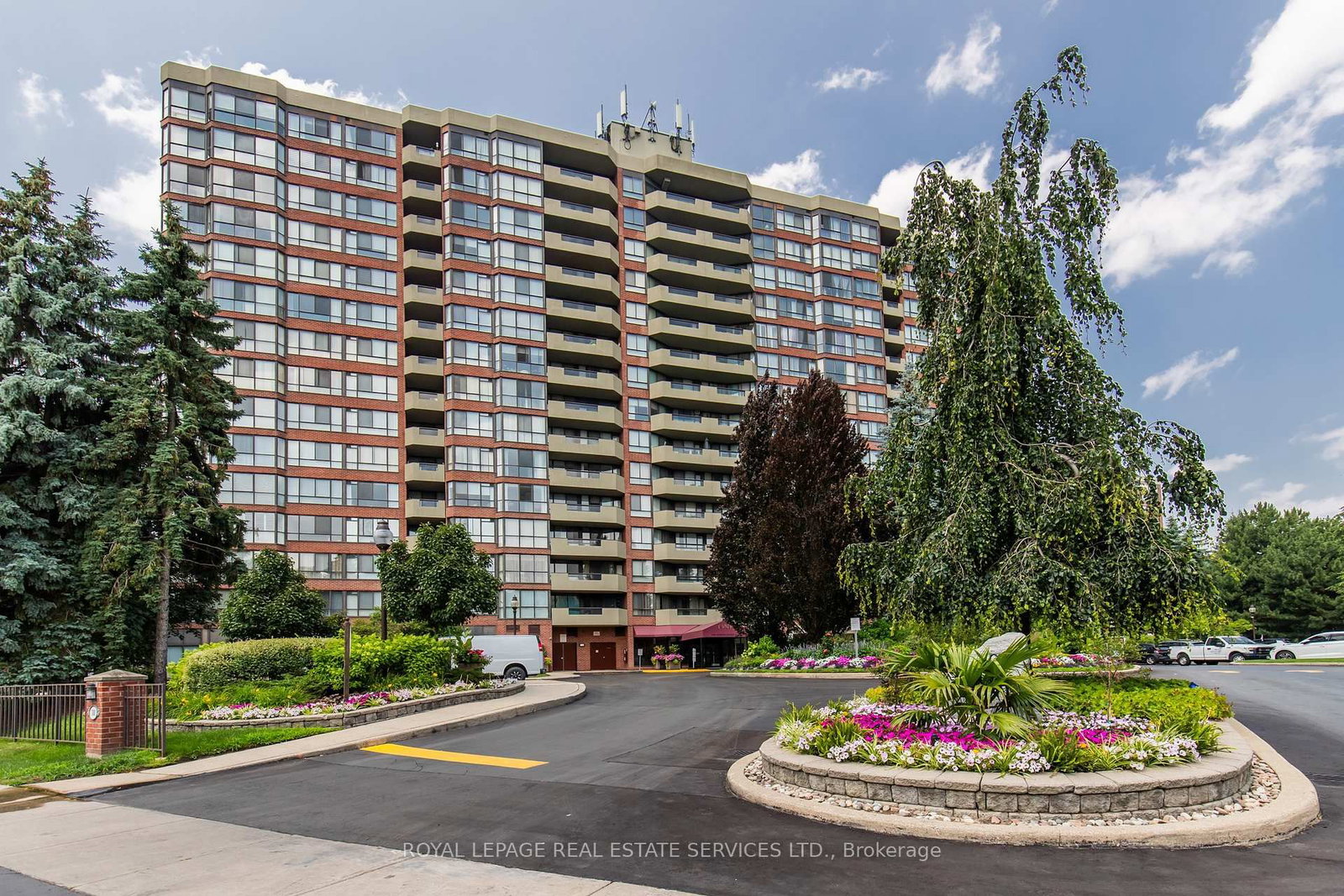 100 Observatory Lane, Unit 406 - Photo 37