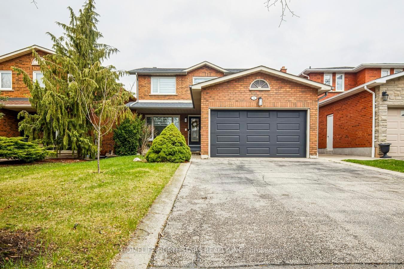 Detached House for sale at 34 Nestor Crescent, Vaughan, Ontario, L4L 5A9 - East Woodbridge - MLS: N13058160
