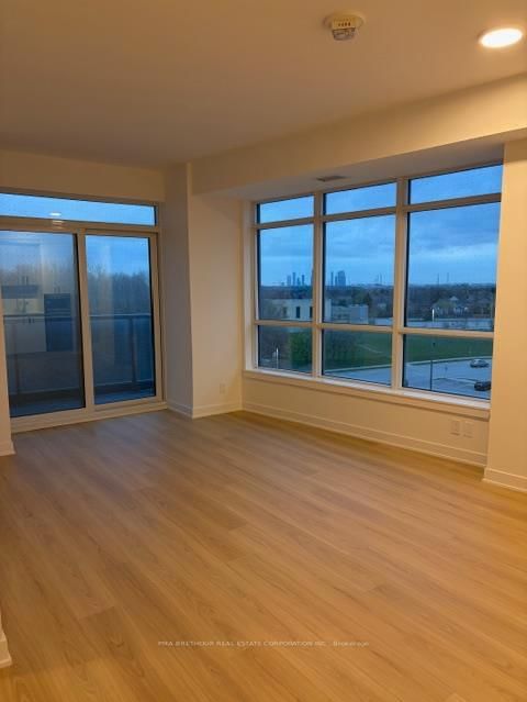 30 Upper Mall Way, Unit 416 - Photo 5