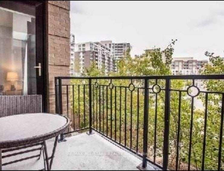 111 Upper Duke Crescent, Unit 219 - Photo 12