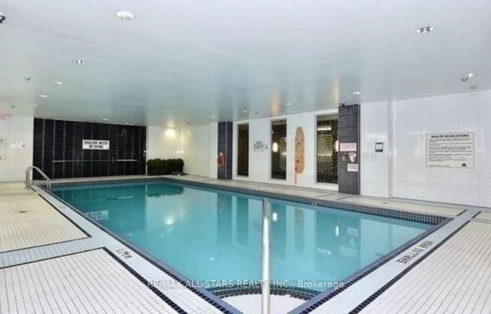 111 Upper Duke Crescent, Unit 219 - Photo 14