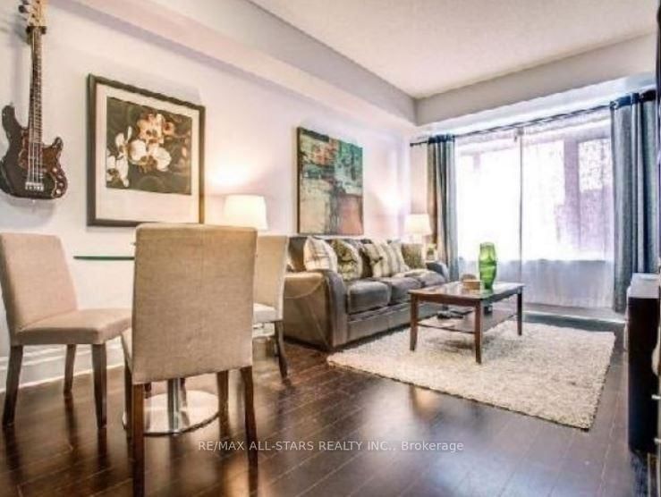 111 Upper Duke Crescent, Unit 219 - Photo 4