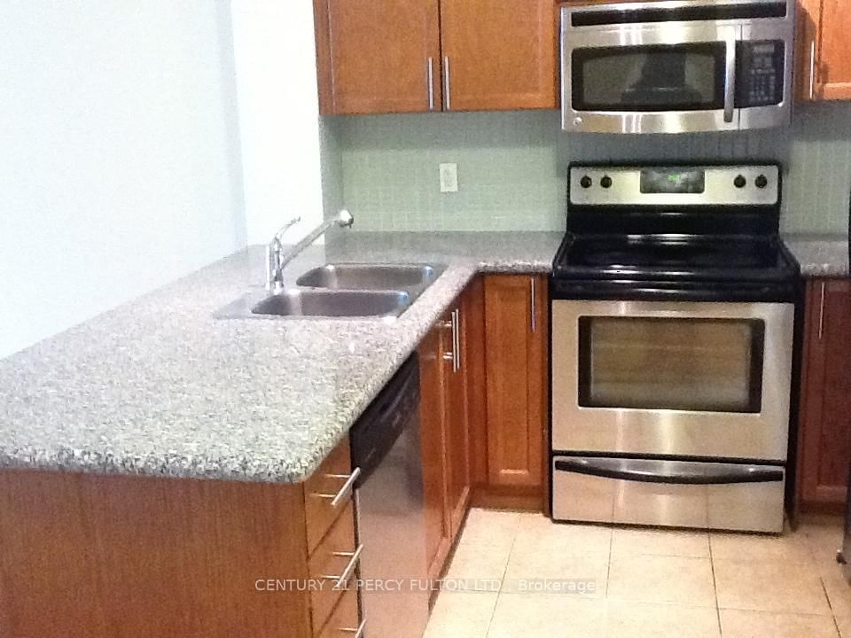 18 Harding Boulevard, Unit 105 - Photo 8