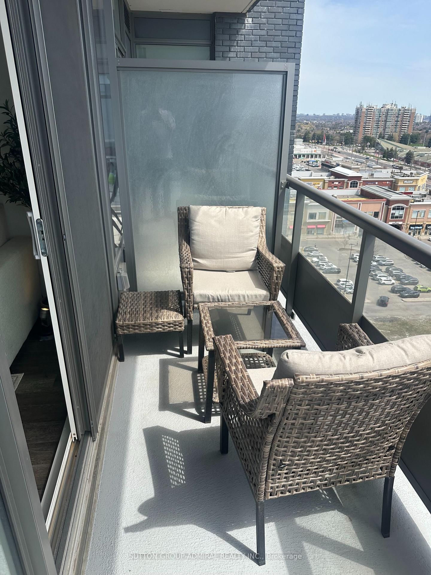 20 Gatineau Drive, Unit 1405 - Photo 16