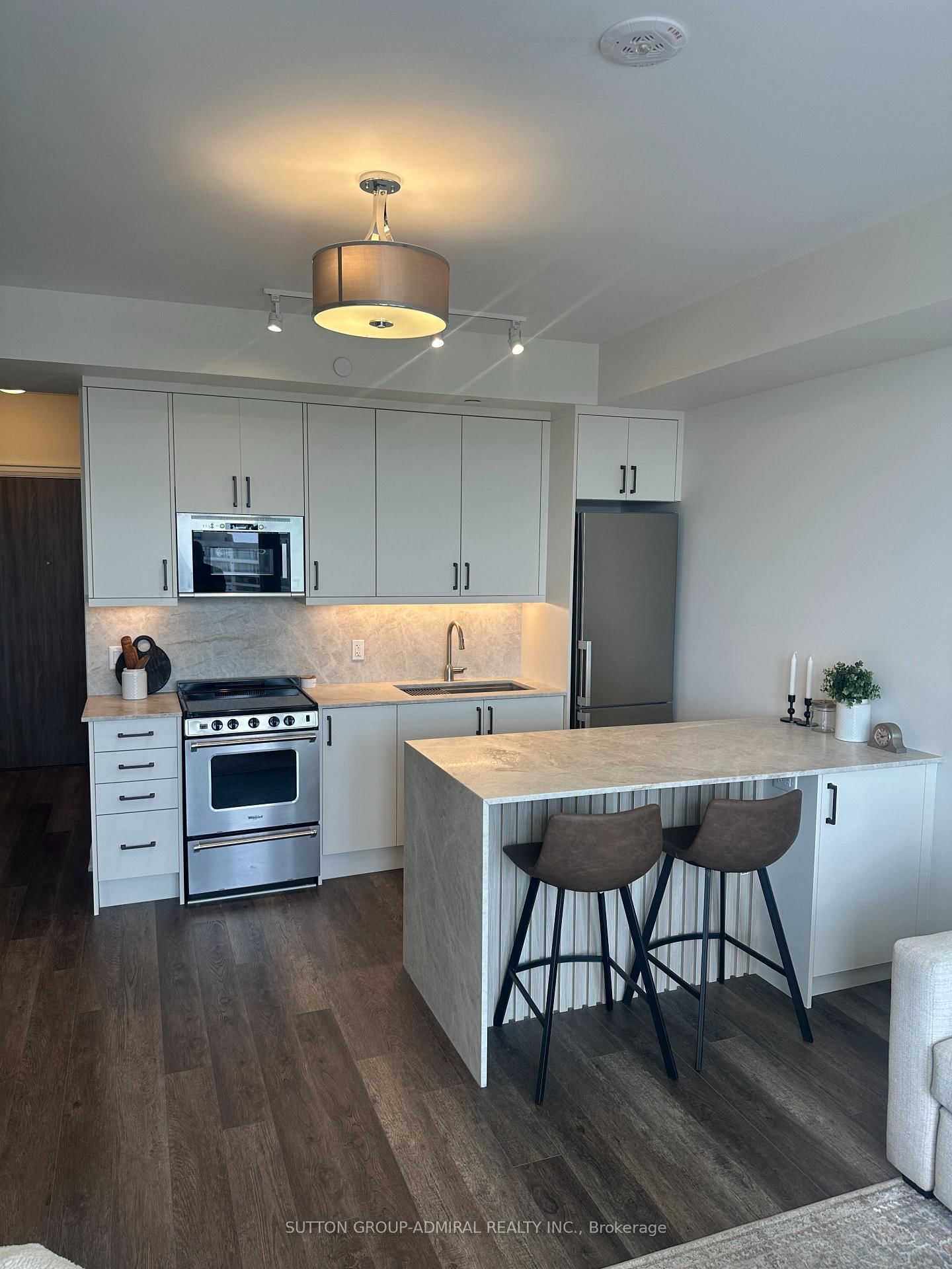 20 Gatineau Drive, Unit 1405 - Photo 2