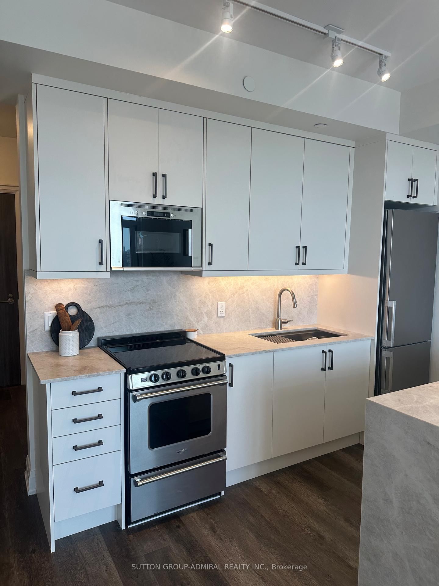 20 Gatineau Drive, Unit 1405 - Photo 4