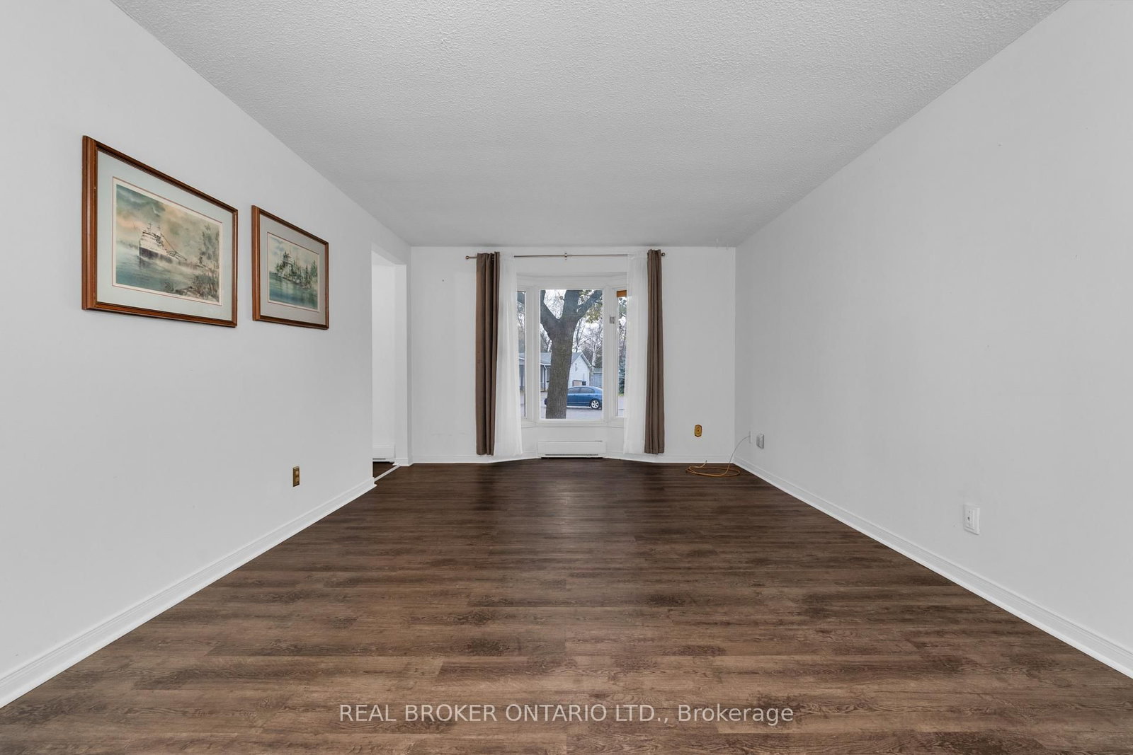 8 Maple Leaf Terr, Innisfil, view 21