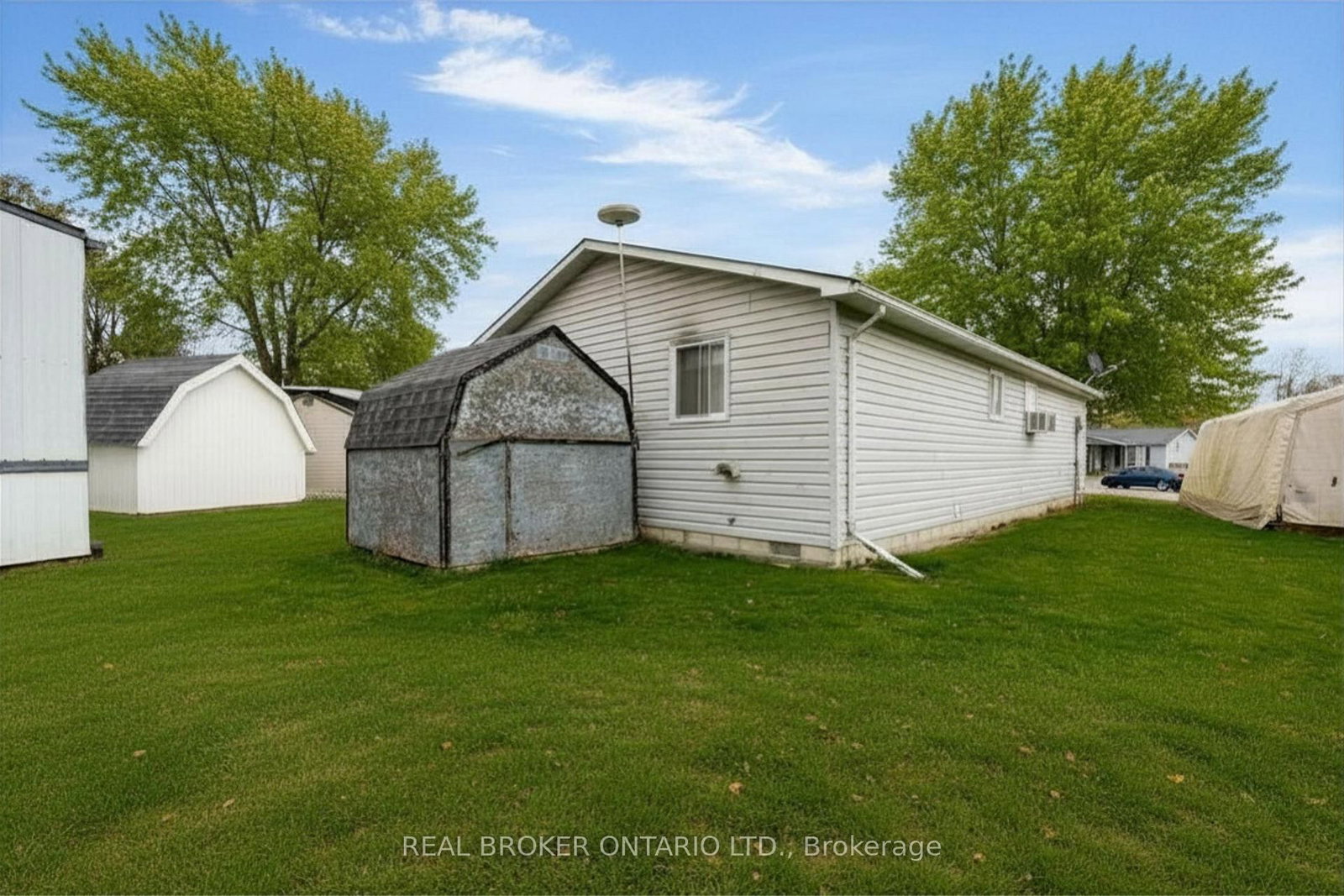 8 Maple Leaf Terr, Innisfil, view 26