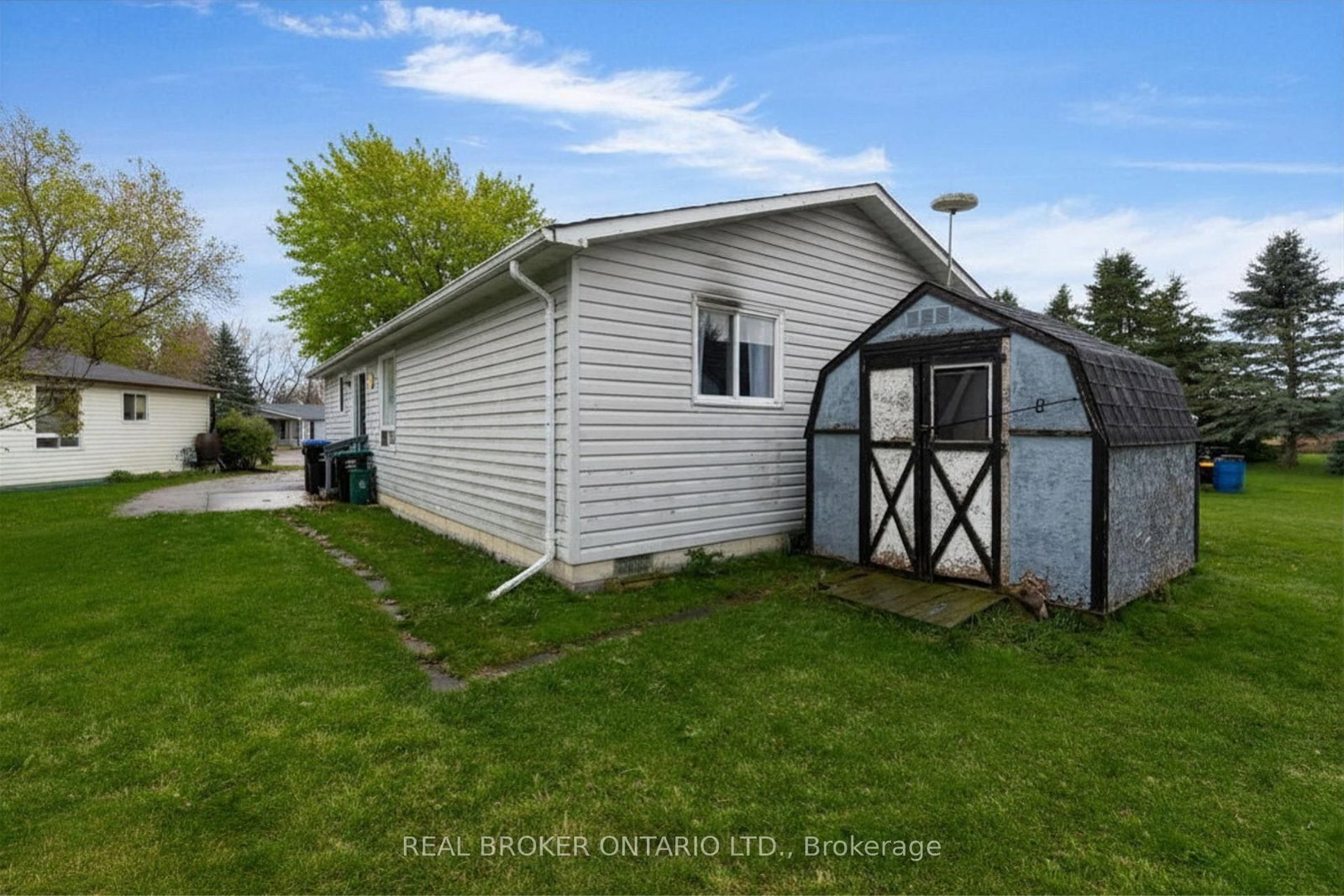 8 Maple Leaf Terr, Innisfil, view 27
