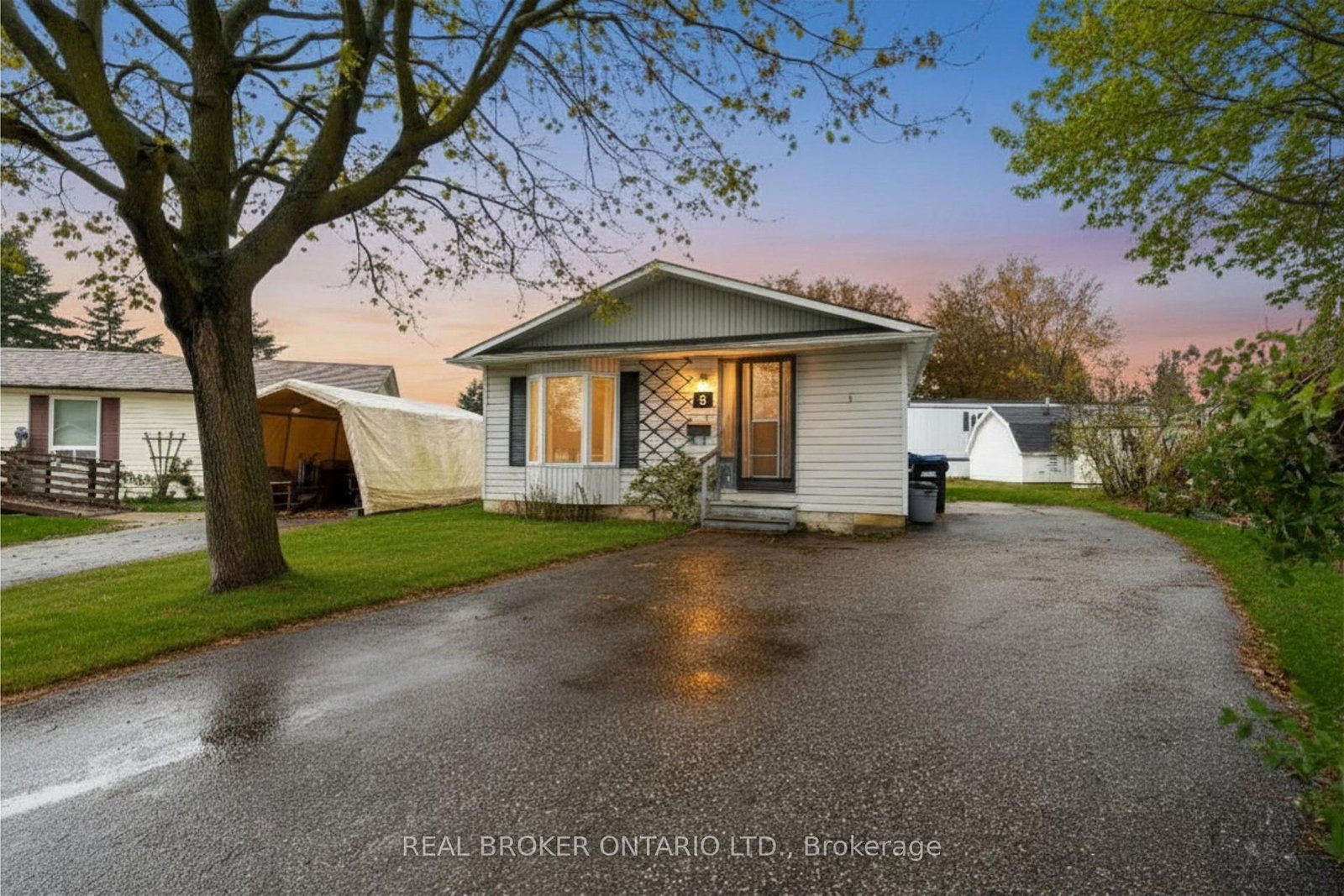 8 Maple Leaf Terr, Innisfil, view 38