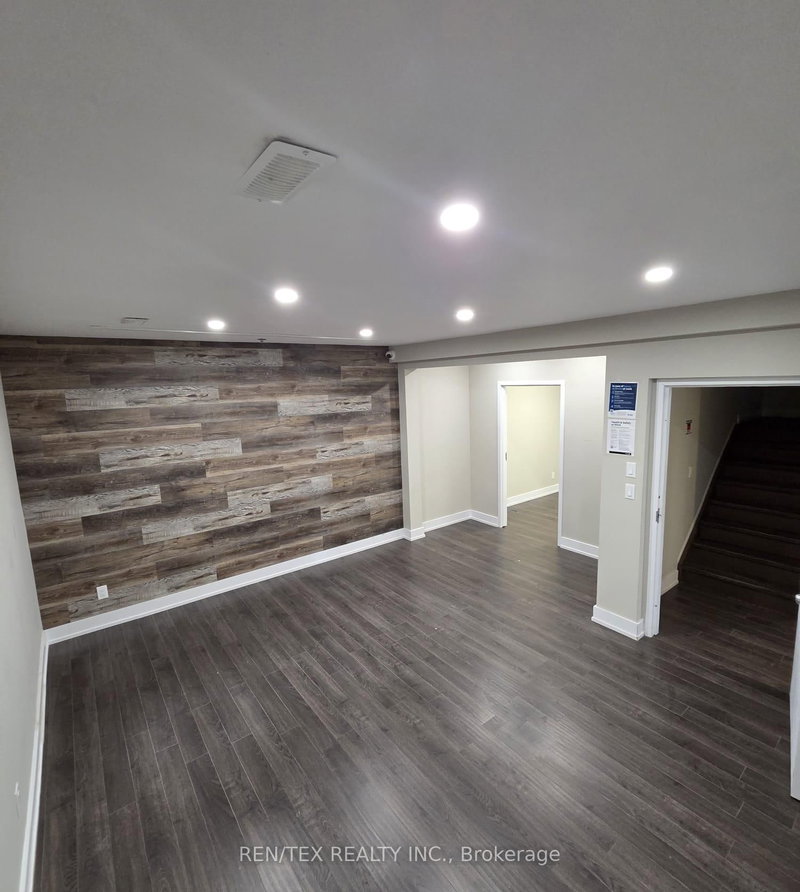 12 - 30 MacIntosh Blvd, Vaughan, L4K 4P1 | Image 3