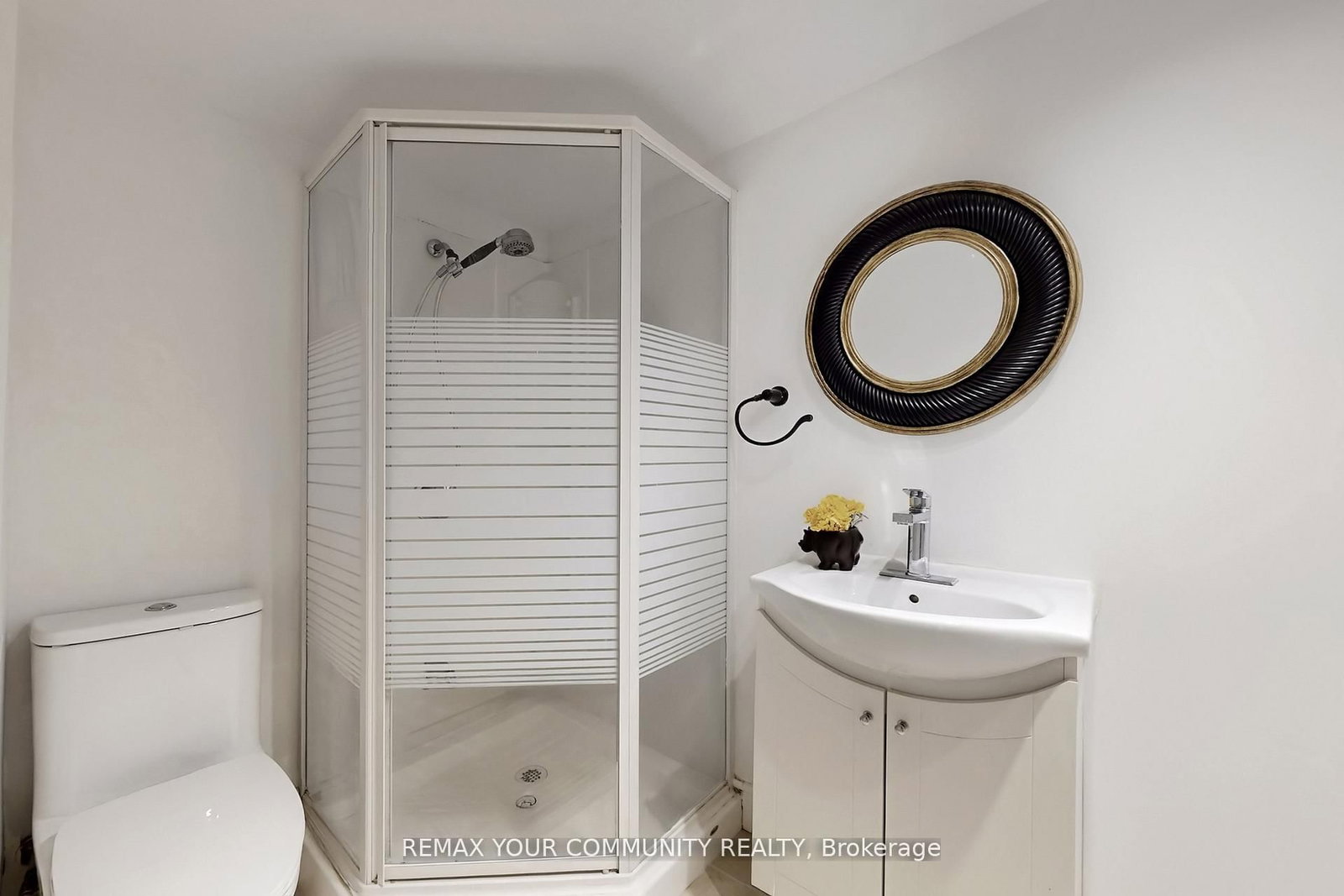 25 Bache Avenue, Unit Bsmt - Photo 12