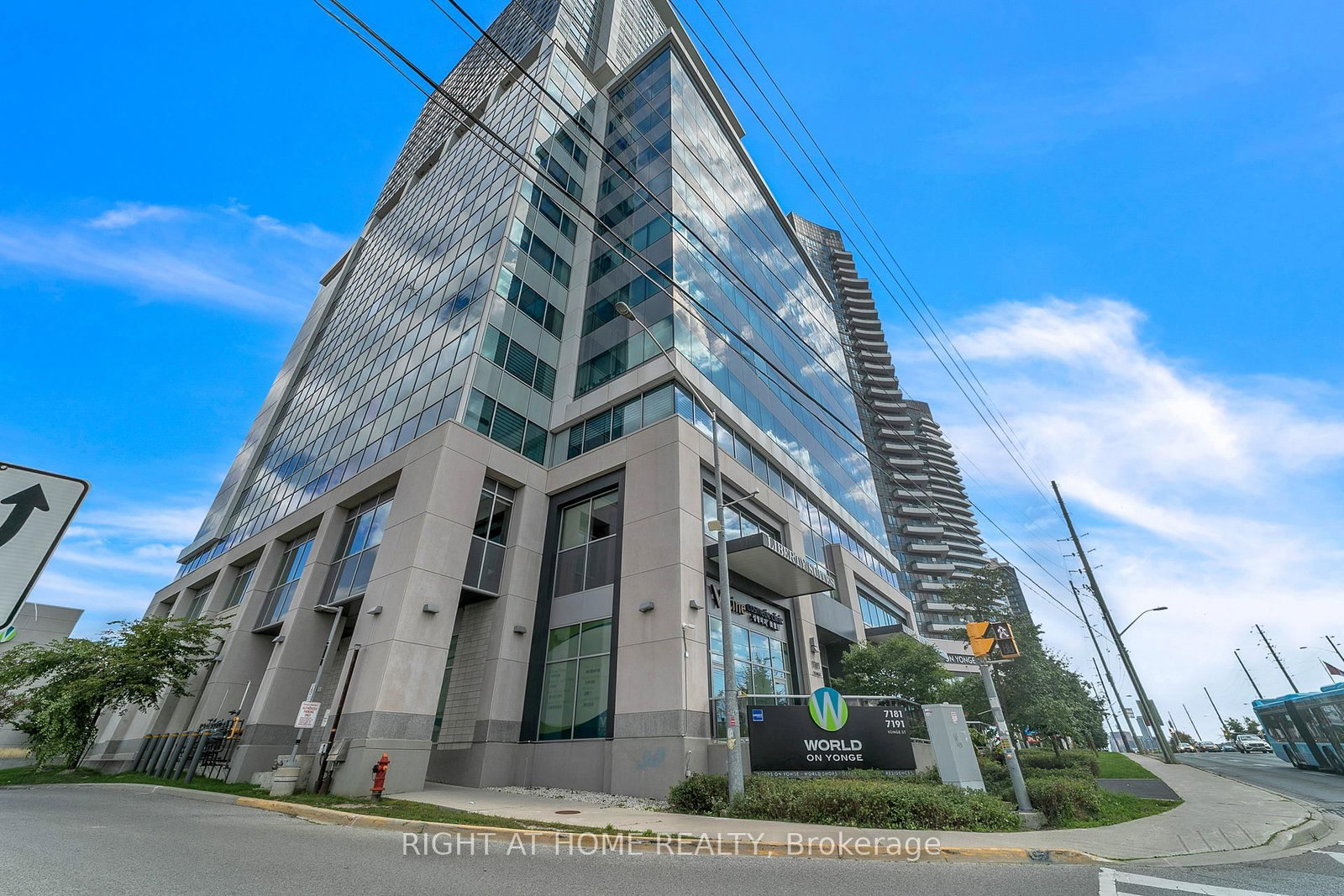 7191 Yonge Street, Unit 115/116 - Photo 3