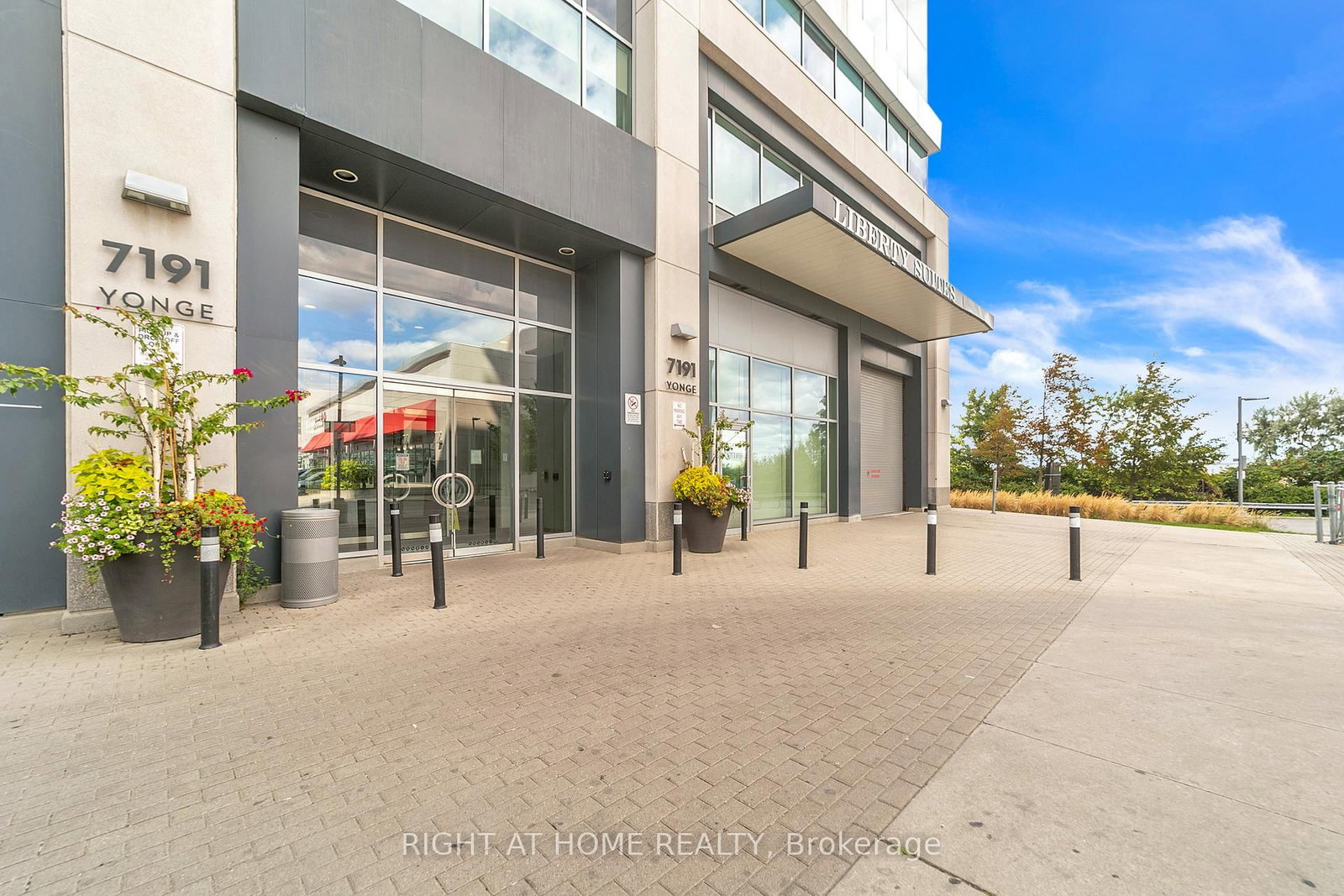 7191 Yonge Street, Unit 115/116 - Photo 6