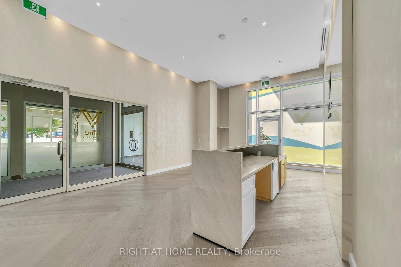 7191 Yonge Street, Unit 115/116 - Photo 9