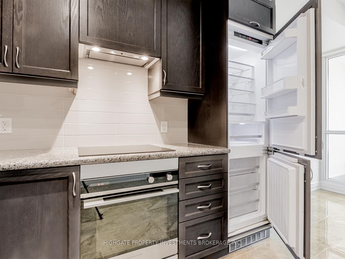 9085 Jane Street, Unit 501 - Photo 12