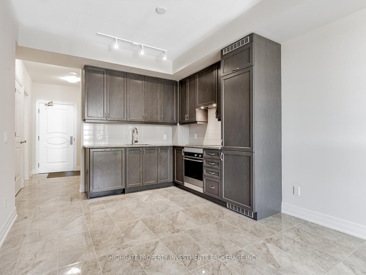 9085 Jane Street, Unit 501 - Photo 17