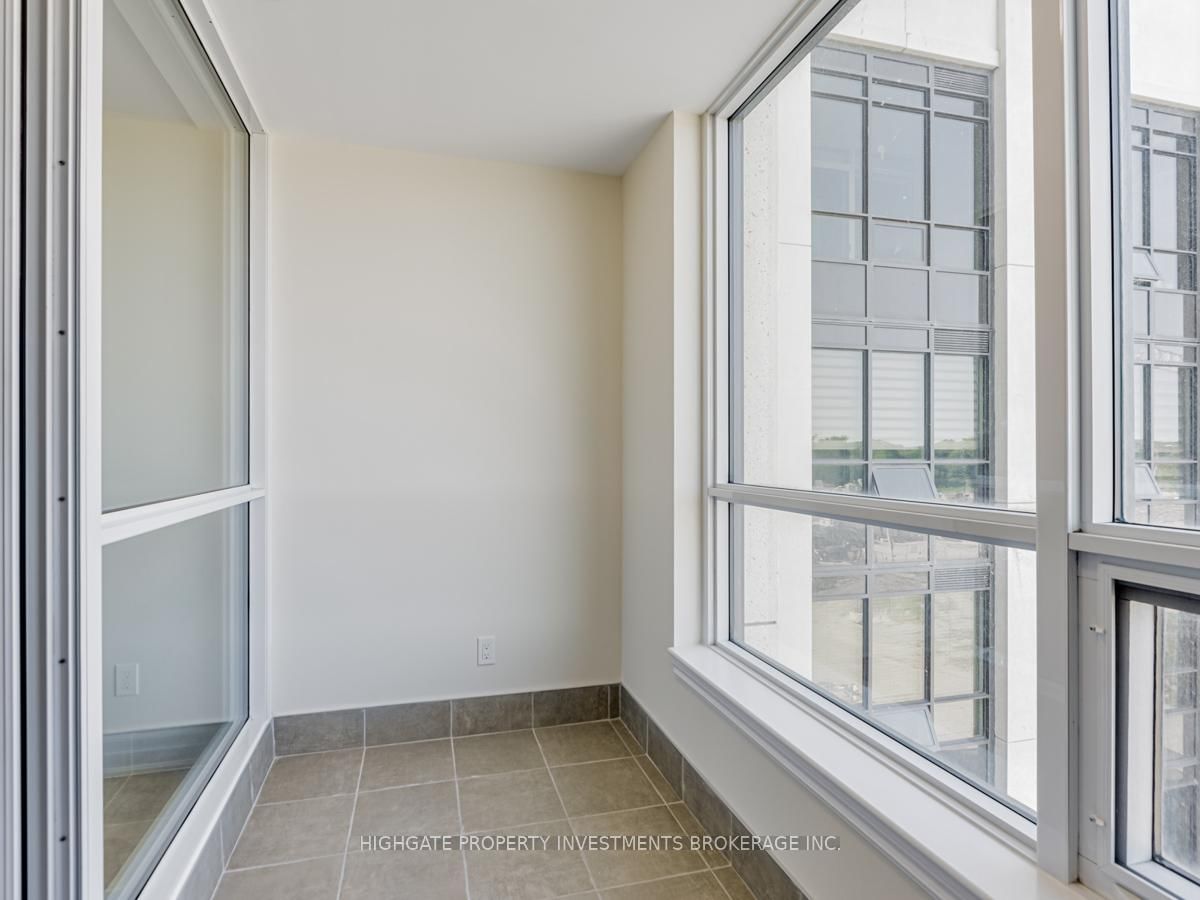 9085 Jane Street, Unit 501 - Photo 21