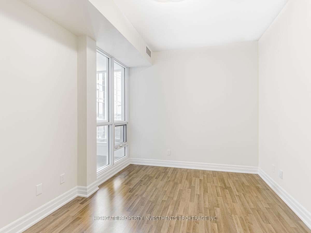 9085 Jane Street, Unit 501 - Photo 25