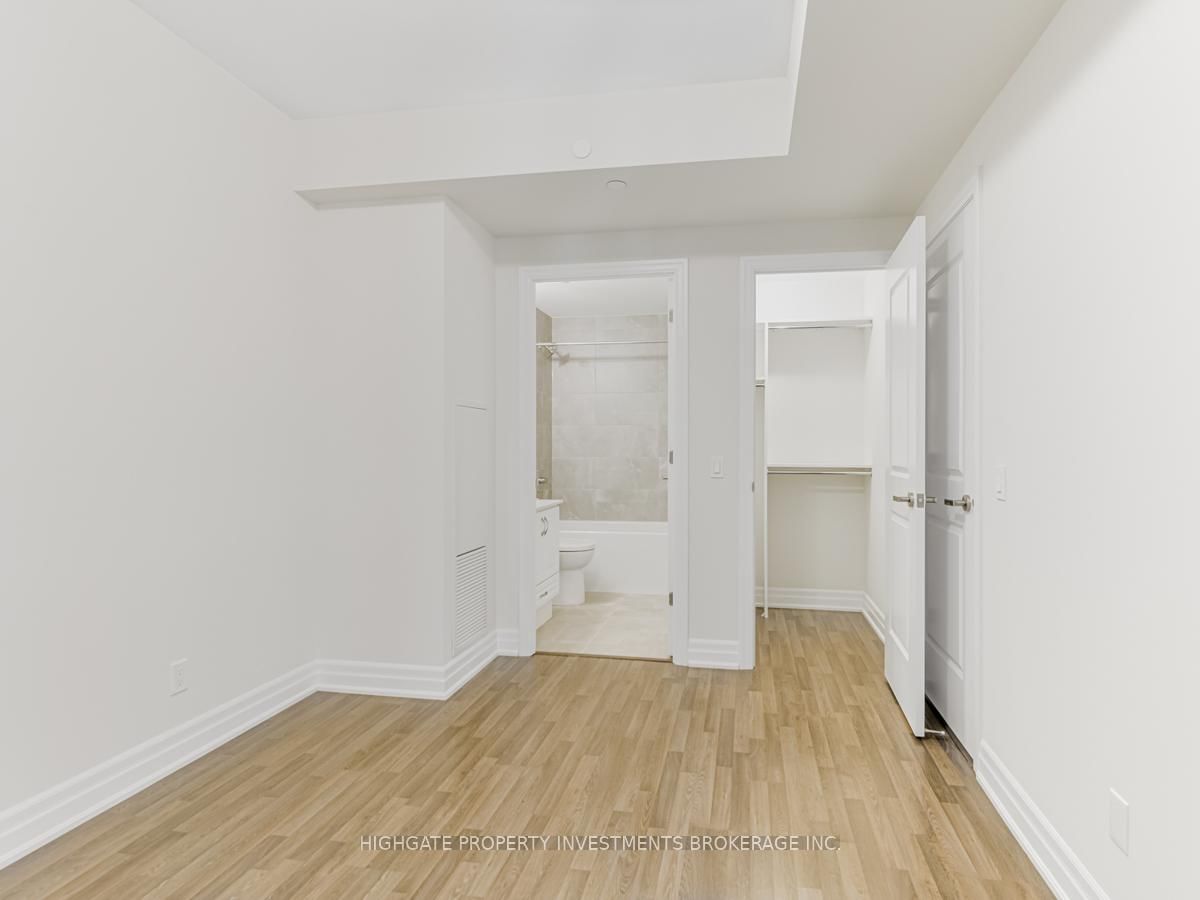 9085 Jane Street, Unit 501 - Photo 26