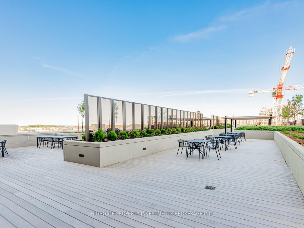 9085 Jane Street, Unit 501 - Photo 29