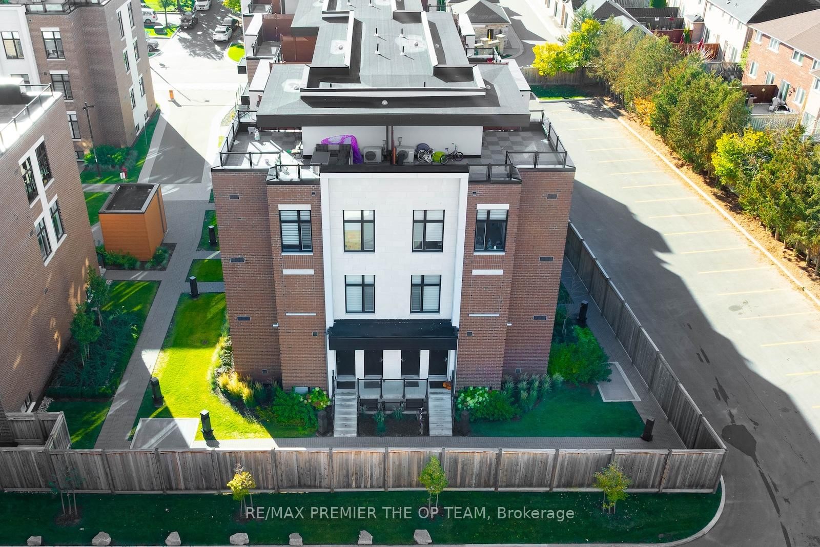 9580 Islington Avenue, Unit 139 - Photo 10