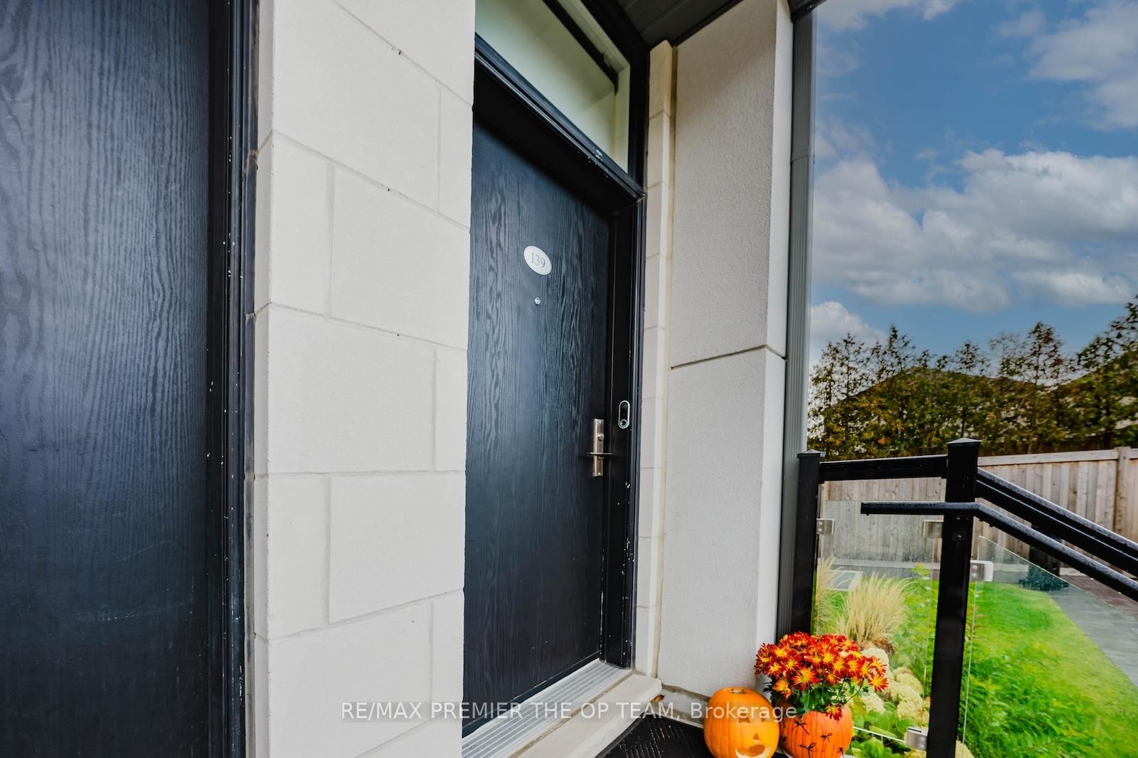 9580 Islington Avenue, Unit 139 - Photo 12