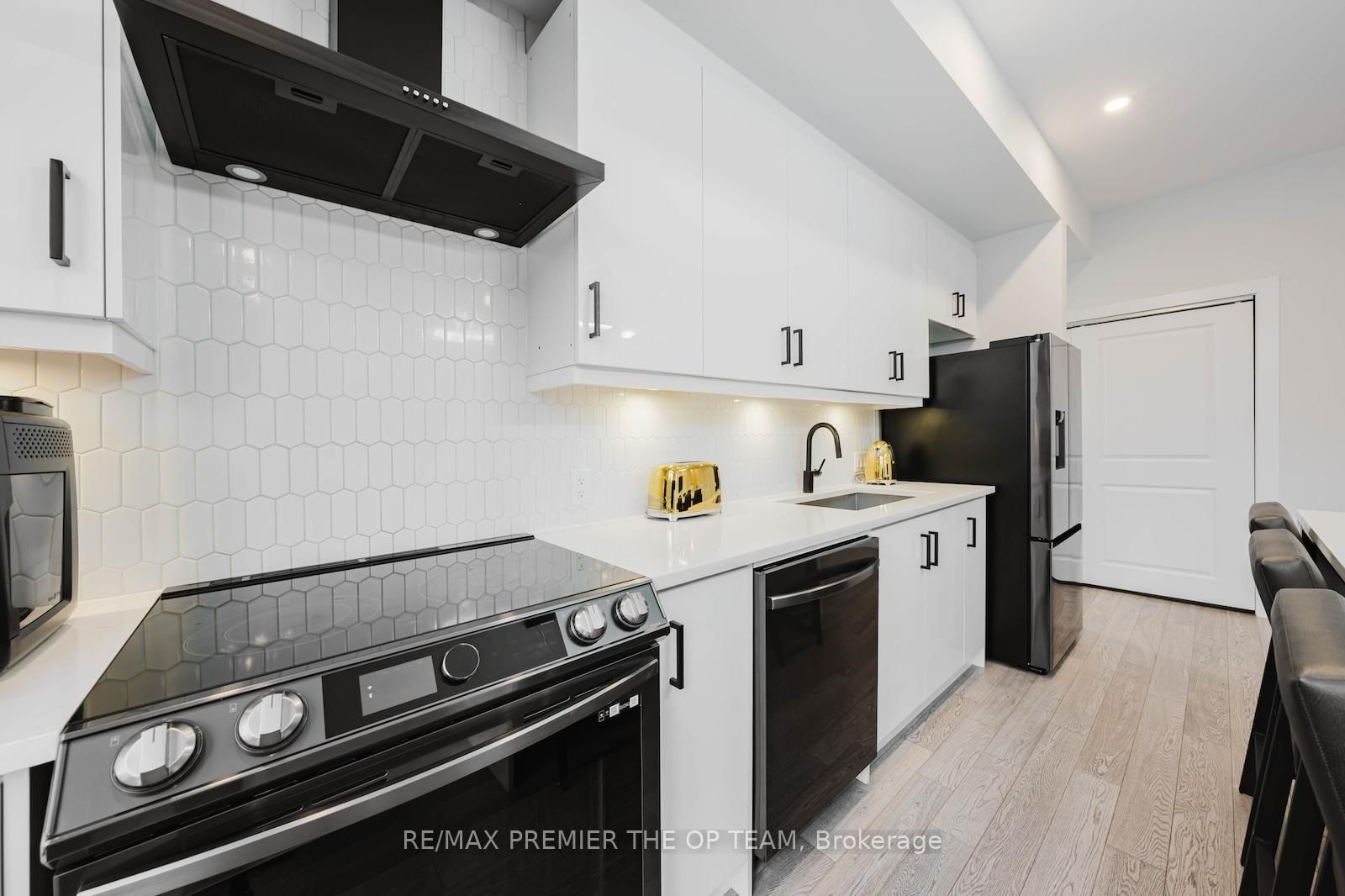 9580 Islington Avenue, Unit 139 - Photo 20