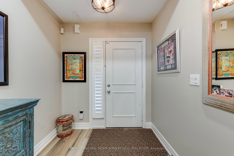 47 Beverley Glen Blvd, Vaughan, L4J 0G8 | Image 2