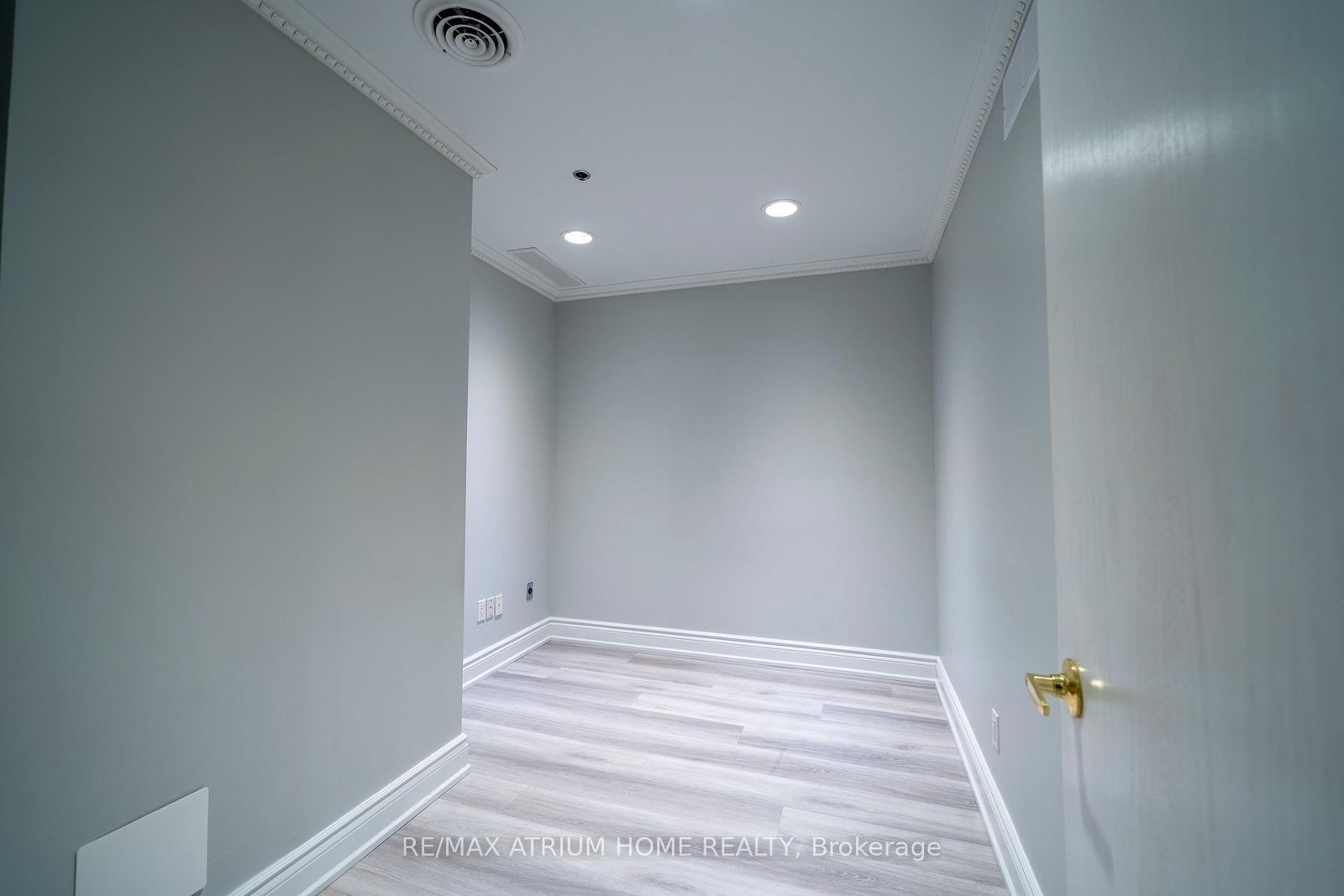 7398 Yonge Street, Unit 21D-22D - Photo 5