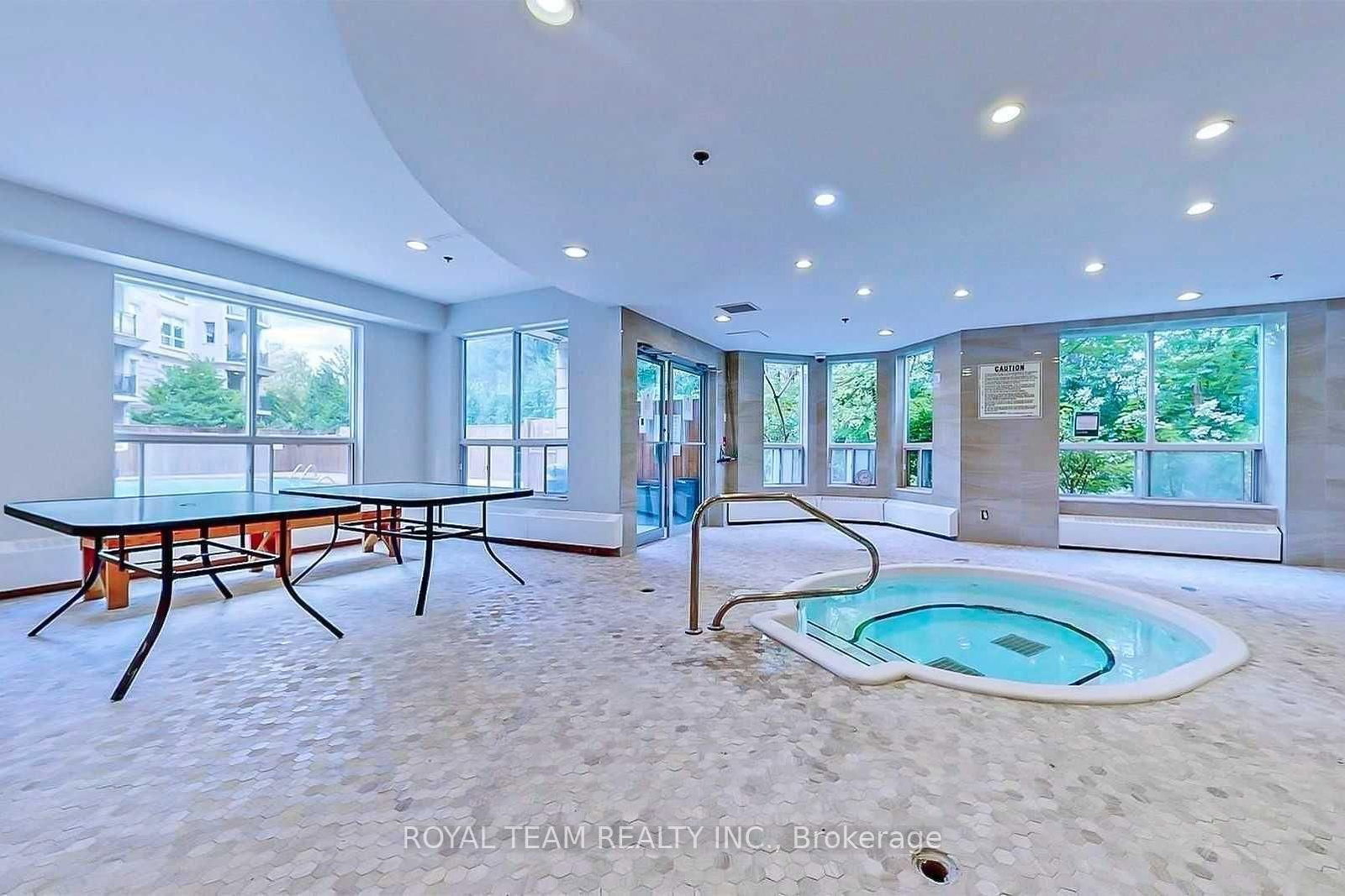 2 Maison Parc Court, Unit 808 - Photo 18