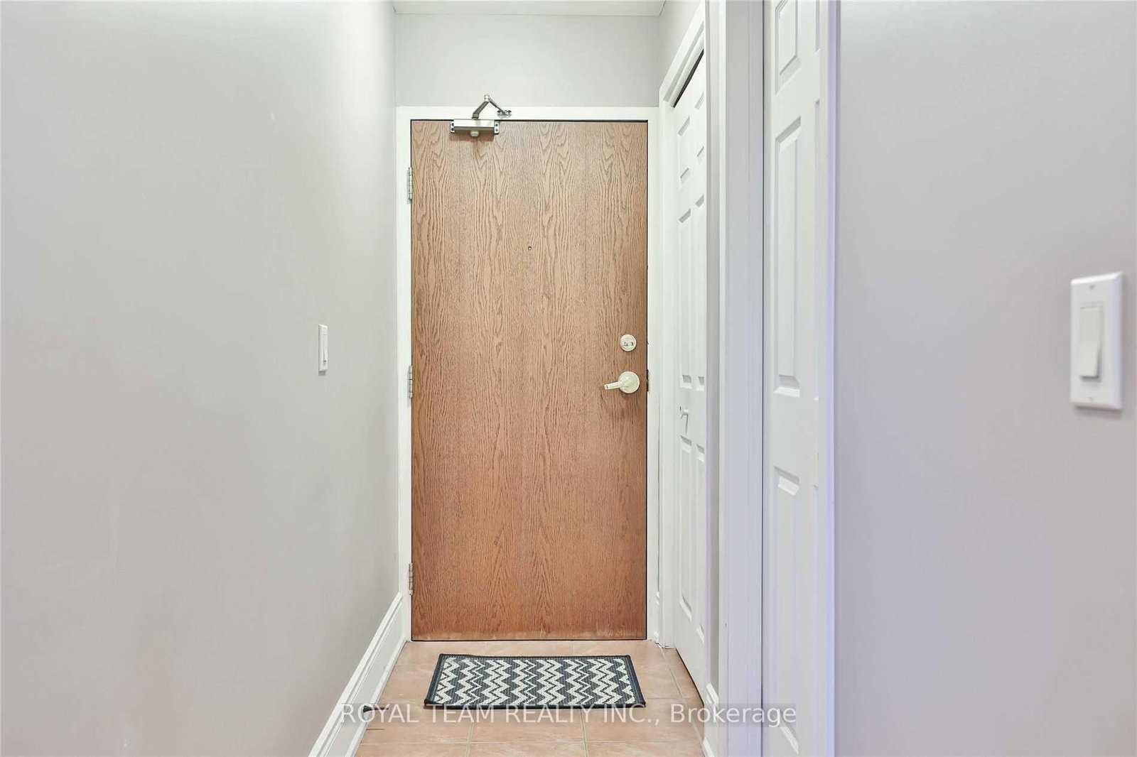 2 Maison Parc Court, Unit 808 - Photo 4