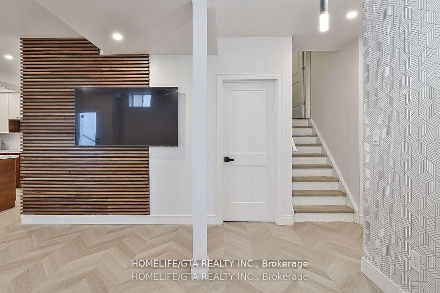 17 Couloir Drive, Unit Basement - Photo 19