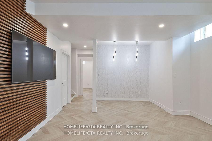 17 Couloir Drive, Unit Basement - Photo 20