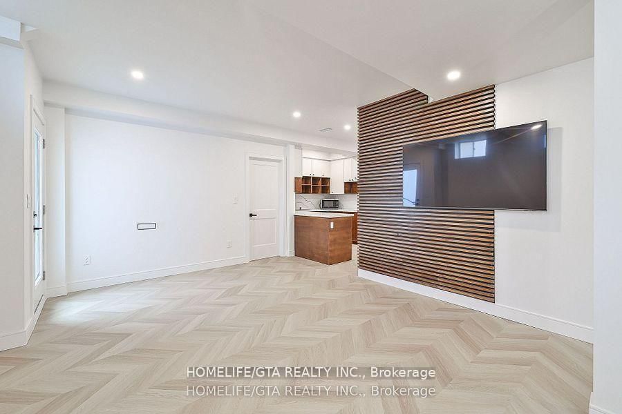 17 Couloir Drive, Unit Basement - Photo 21