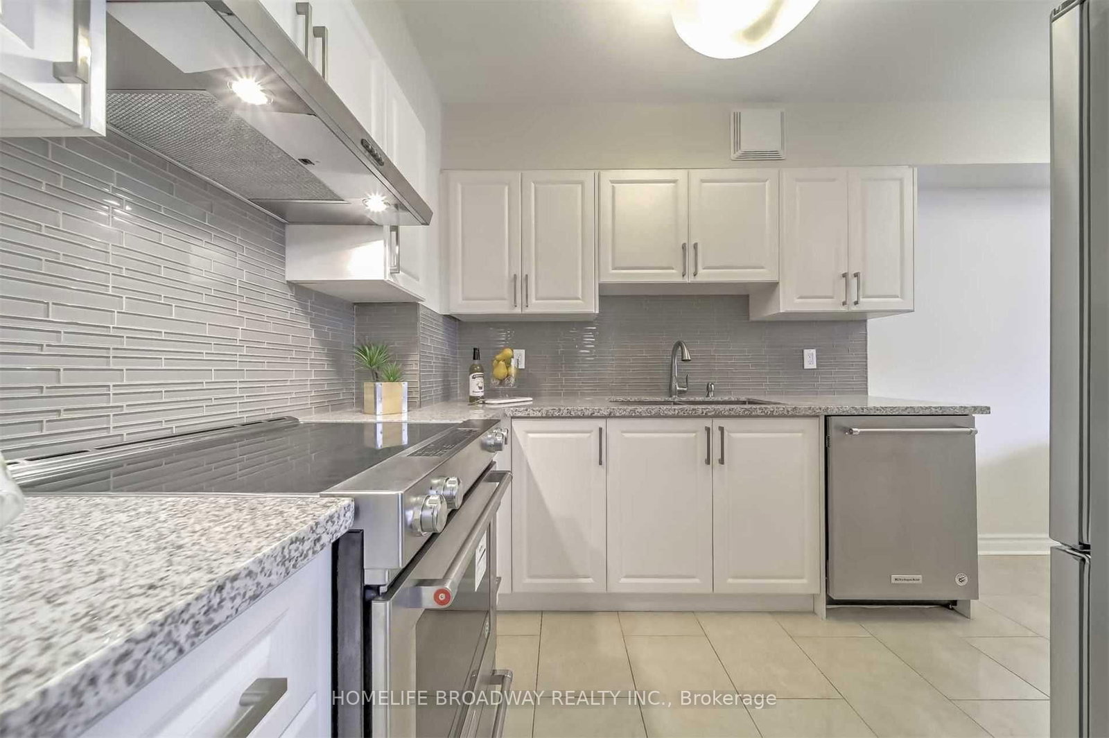 40 Baif Boulevard, Unit 101 - Photo 8