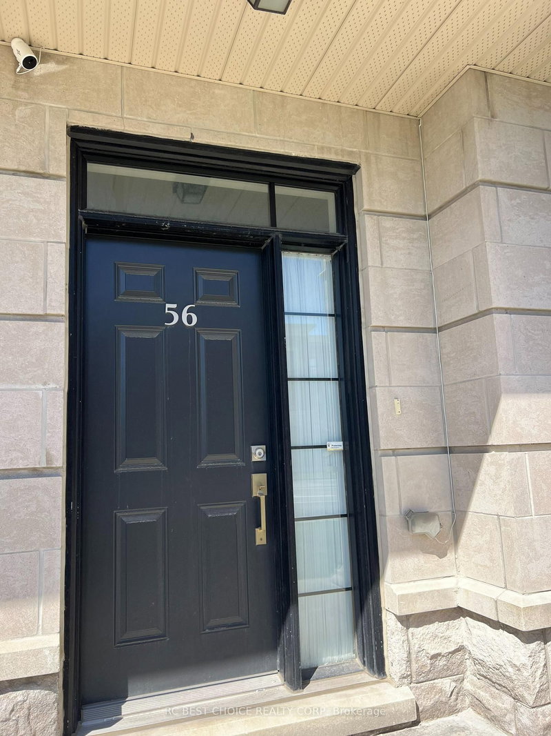 56 Village Pkwy, Markham, L3R 2E1 | Image 2