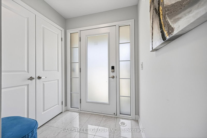 1 WILLIAM SHEARN Cres, Markham, L6C 3J3 | Image 3