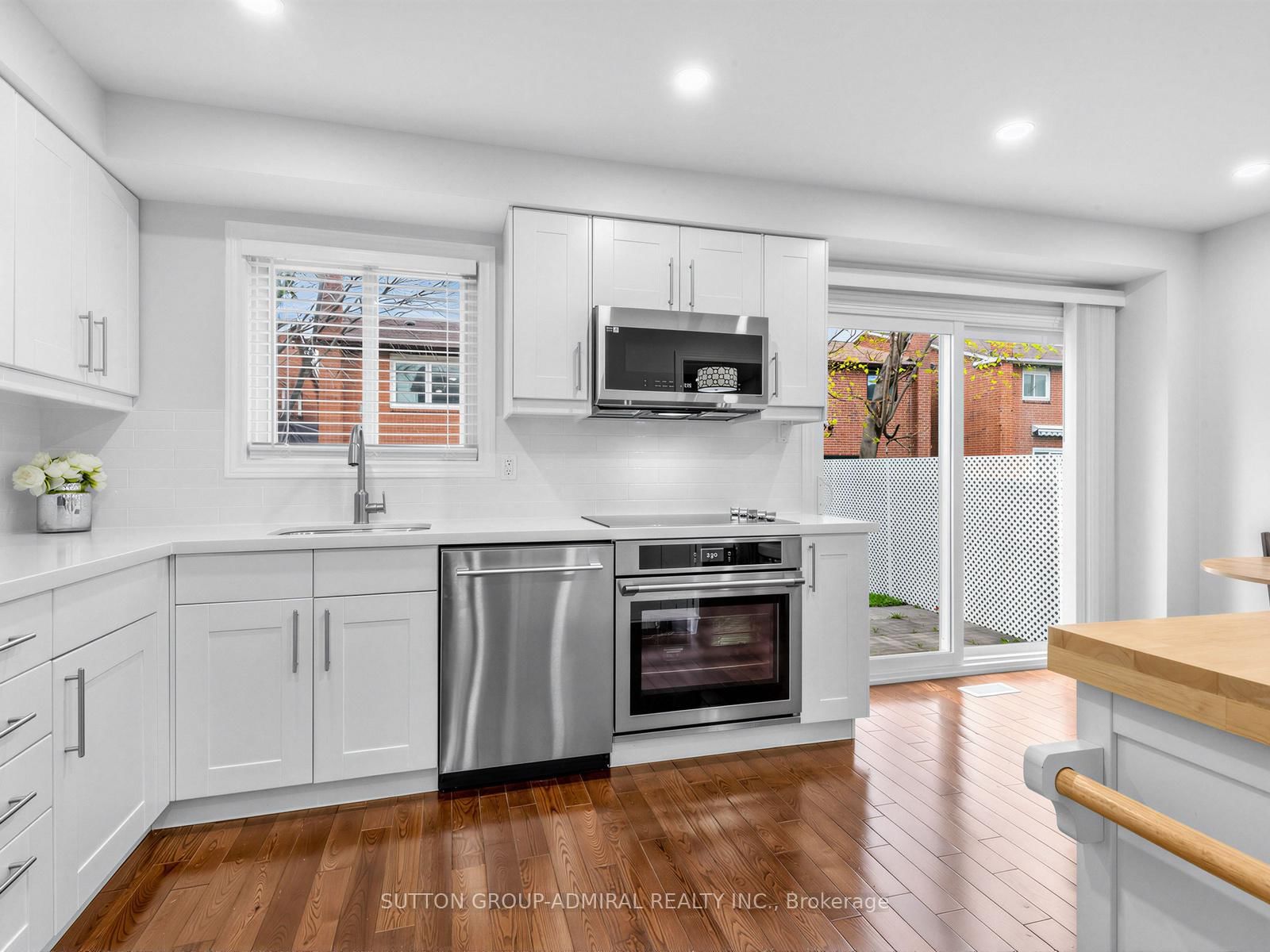 Detached House for sale at 155 Mabley Crescent, Vaughan, Ontario, L4J 2Z7 - Lakeview Estates - MLS: N13060708