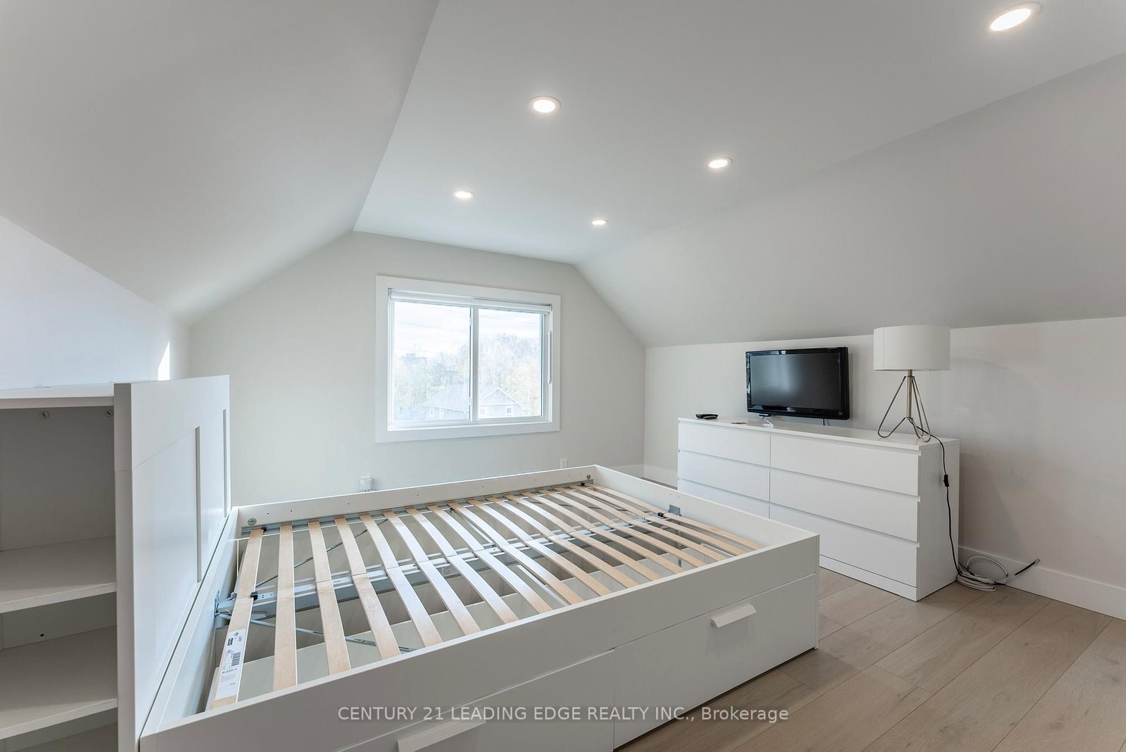 76 Prospect Street, Unit Loft Apartment - Photo 9