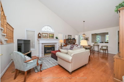 17 Sunset Boulevard • New Tecumseth, ON photo 5