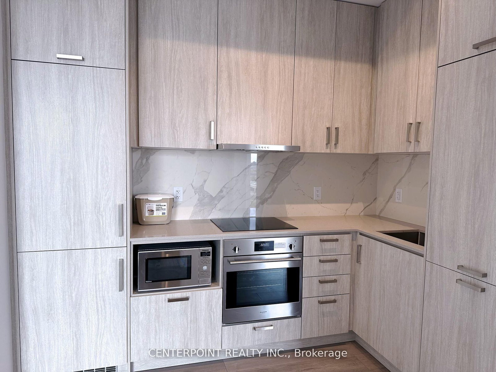 60 Honeycrisp Crescent, Unit 919 - Photo 4