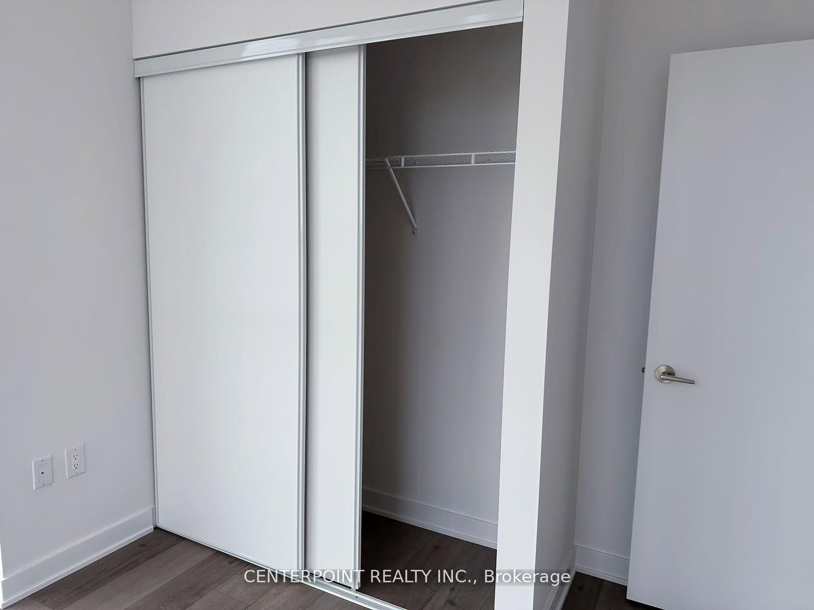 60 Honeycrisp Crescent, Unit 919 - Photo 8