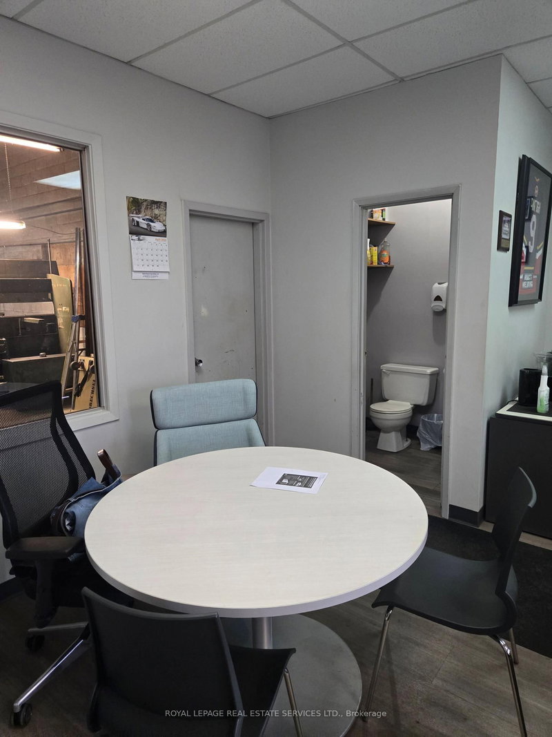 10 - 176 Rivermede Rd, Vaughan, L4K 3M7 | Image 3
